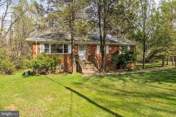 2921 SAYRE RD, Fairfax, VA 22031