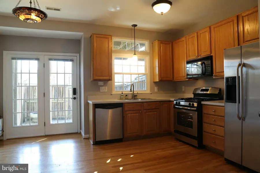 4226 WHEELED CAISSON SQ, Fairfax, VA 22033