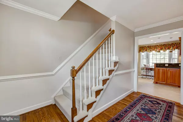 Fairfax Station, VA 22039,9704 TREE HOLLOW CT