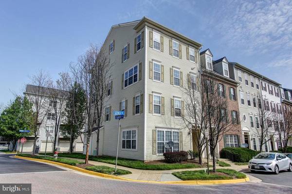 8062 GENEA WAY #49, Falls Church, VA 22042