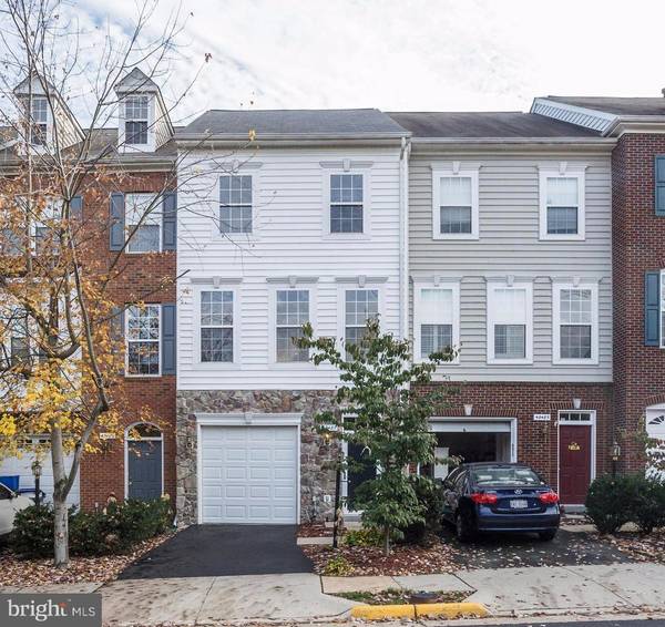 42487 MAGELLAN SQ, Ashburn, VA 20148