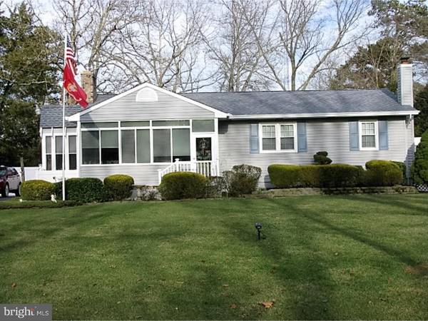 38 MIDDLE DR, Pittsgrove, NJ 08318