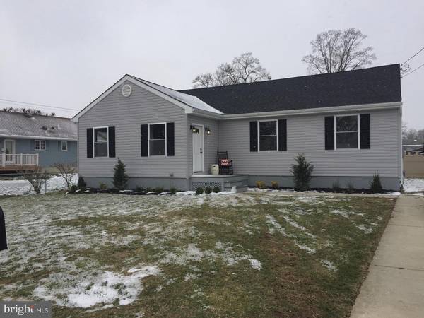 15 GREENWOOD PL, Pennsville, NJ 08070