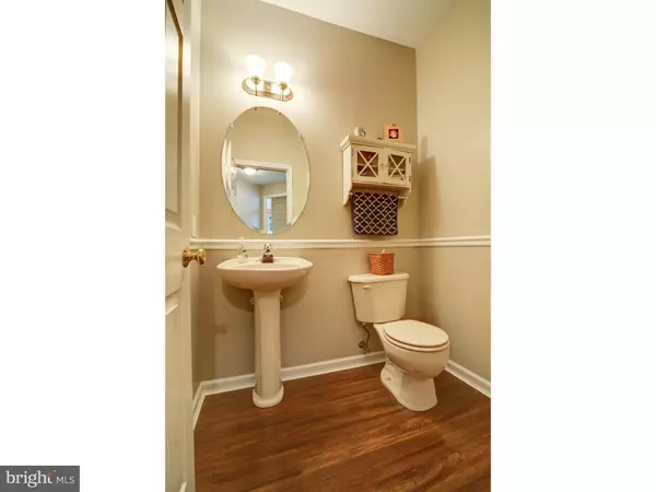 Princeton, NJ 08540,55 SCARLET OAK DR