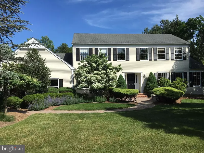 11 BLACKHORSE RUN, Belle Mead, NJ 08502