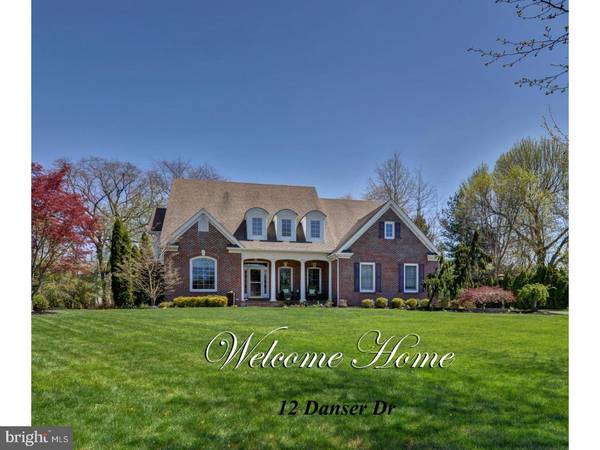 12 DANSER DR, Cranbury, NJ 08512