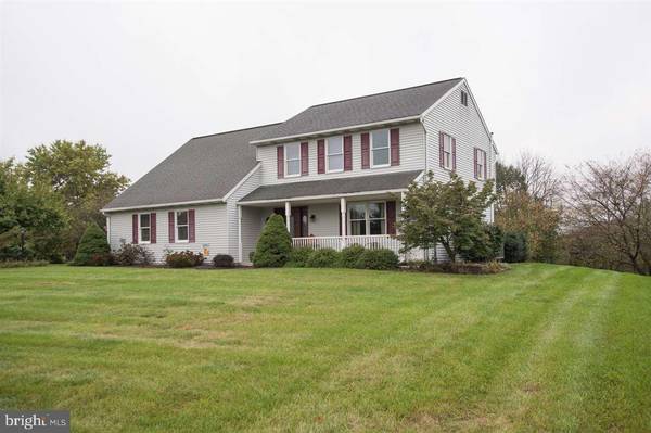 6 MERION LN, Hummelstown, PA 17036