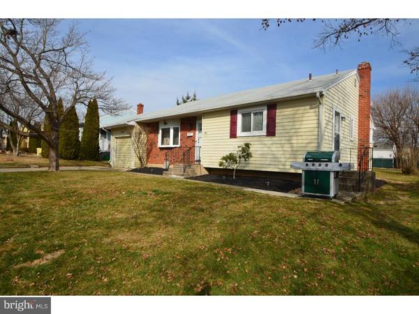 1904 STONINGTON RD, Bethlehem, PA 18018