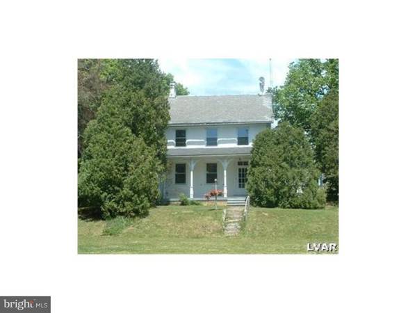 5893 MAIN ST, Center Valley, PA 18034