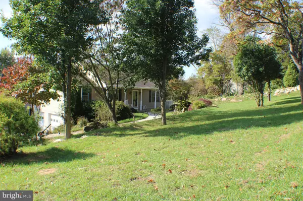 Linden, VA 22642,612 APPLE ORCHARD DR