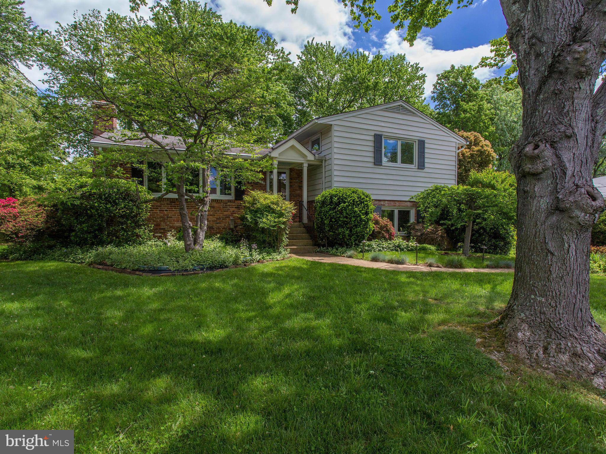 1803 SUSQUEHANNOCK DR, Mclean, VA 22101