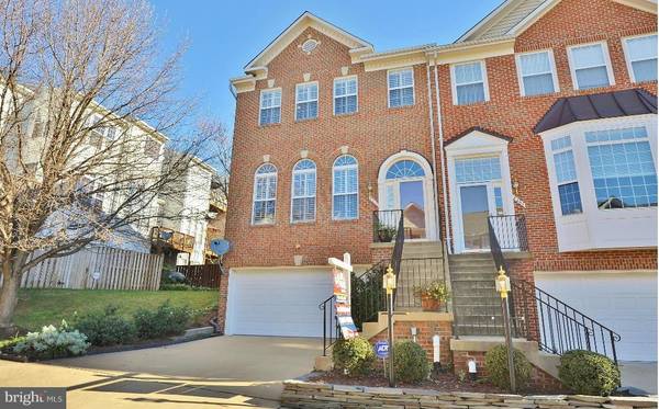 5259 COZY GLEN LN, Alexandria, VA 22312