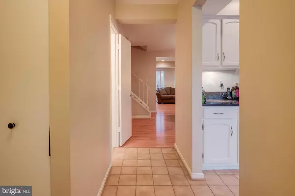 Alexandria, VA 22312,5648 INDEPENDENCE CIR