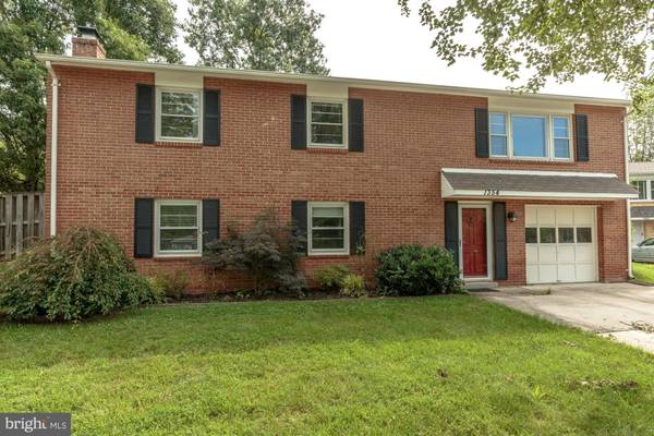 1354 OAKSHIRE CT, Herndon, VA 20170