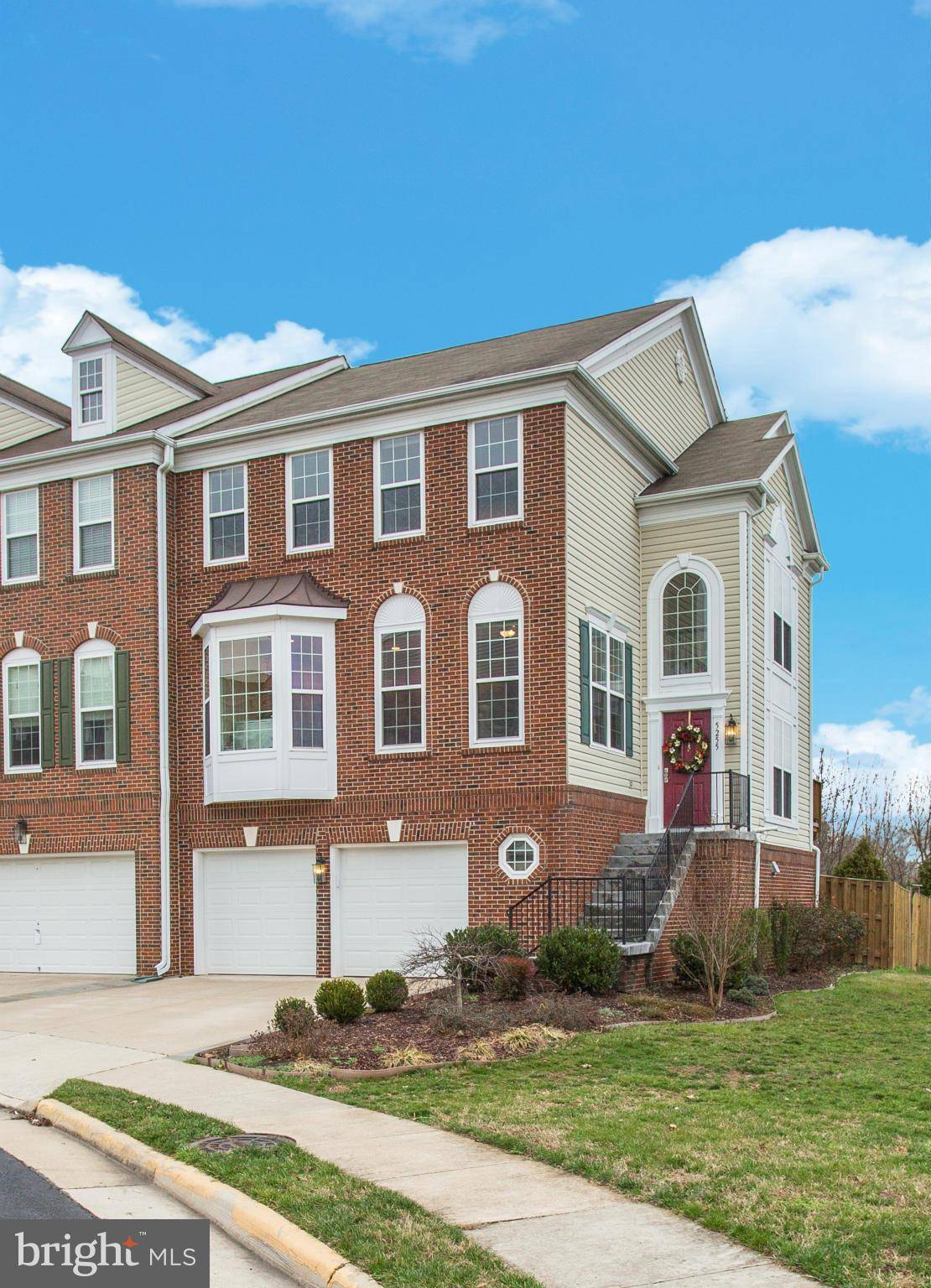 5255 JULE STAR DR, Centreville, VA 20120