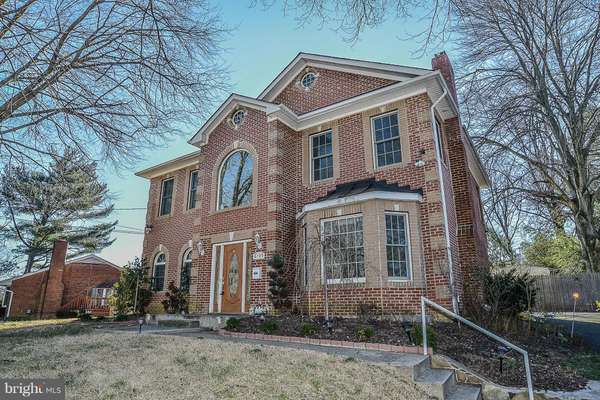 6109 YELLOWSTONE DR, Alexandria, VA 22312