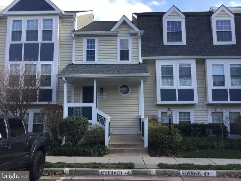 12904-B GRAYS POINTE RD #B, Fairfax, VA 22033