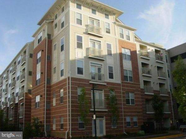 9486 VIRGINIA CENTER BLVD #118, Vienna, VA 22181