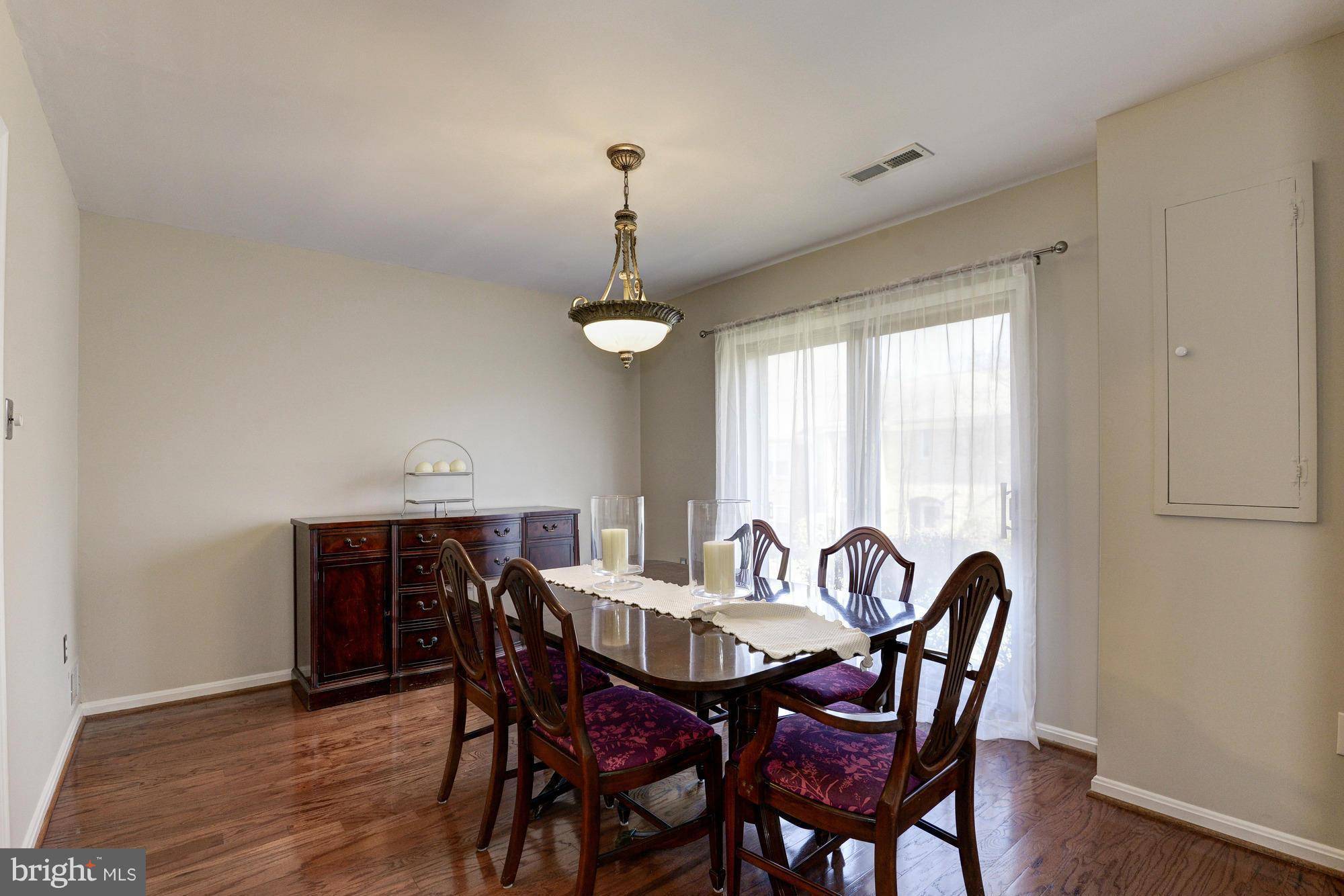 Fairfax, VA 22031,3860 PERSIMMON CIR