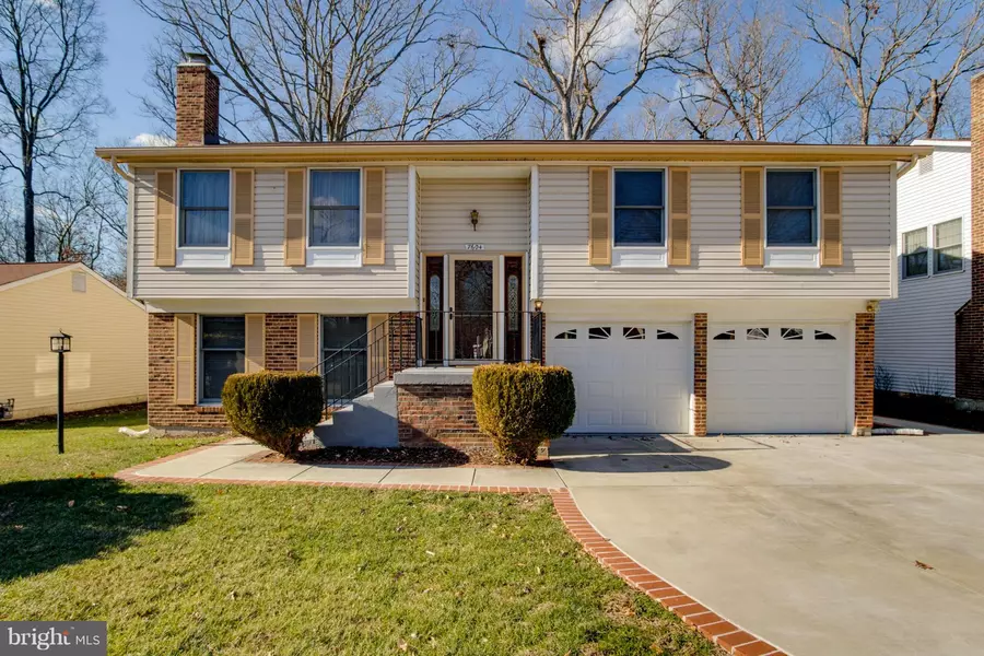 7604 FALLSWOOD WAY, Lorton, VA 22079