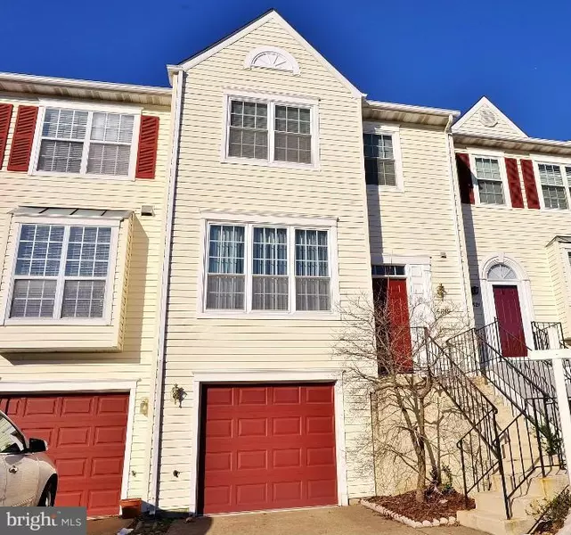 6819 SIGNATURE CIR, Alexandria, VA 22310