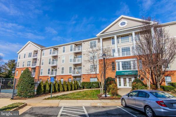 7000 FALLS REACH DR #402, Falls Church, VA 22043