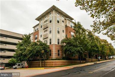 9490 VIRGINIA CENTER BLVD #227, Vienna, VA 22181