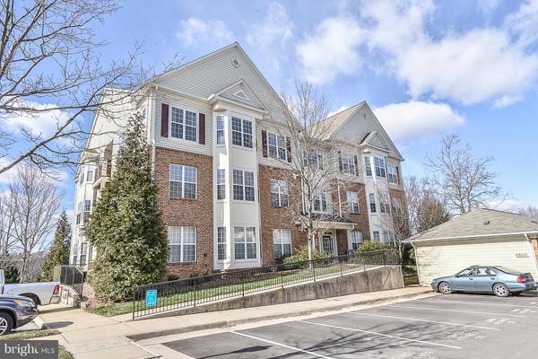 6500 TAYACK PL #T-02, Alexandria, VA 22312