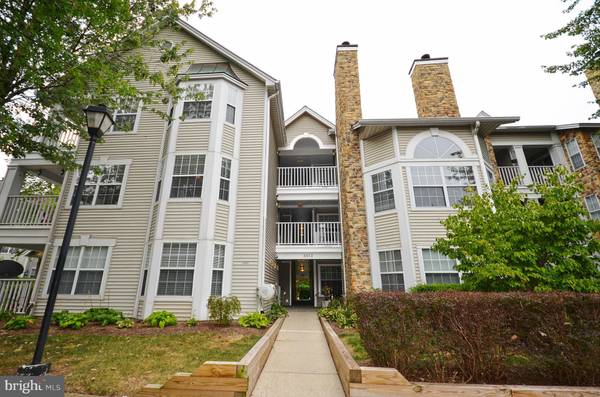 5612 WILLOUGHBY NEWTON DR #25, Centreville, VA 20120