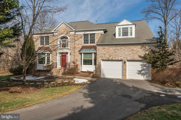 9354 BRAYMORE CIR, Fairfax Station, VA 22039