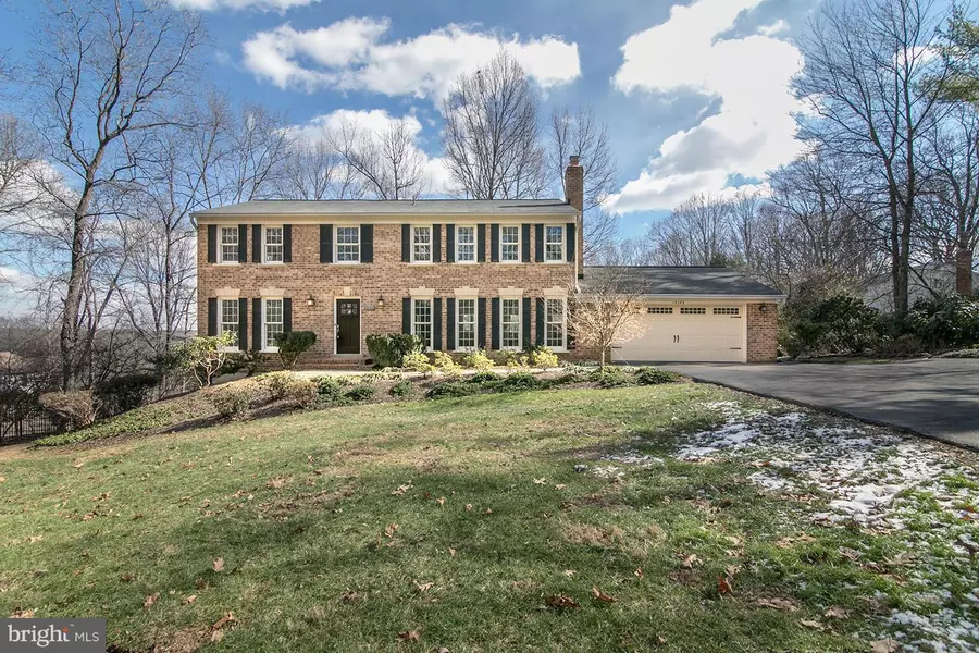 10182 CEDAR POND DR, Vienna, VA 22182