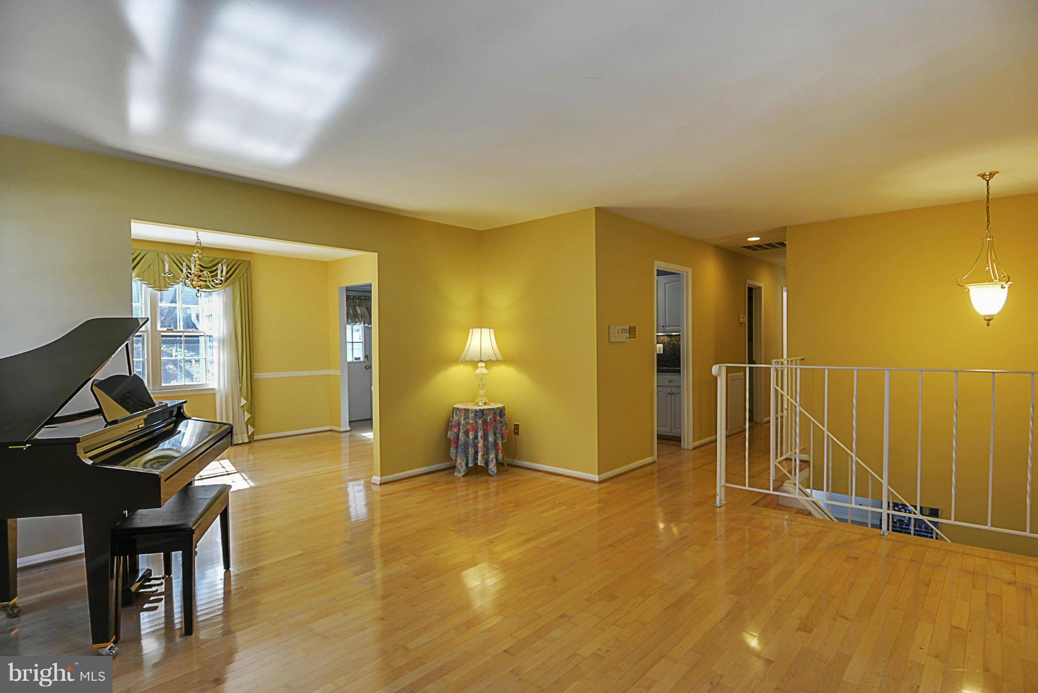 Annandale, VA 22003,9013 WINDFLOWER LN