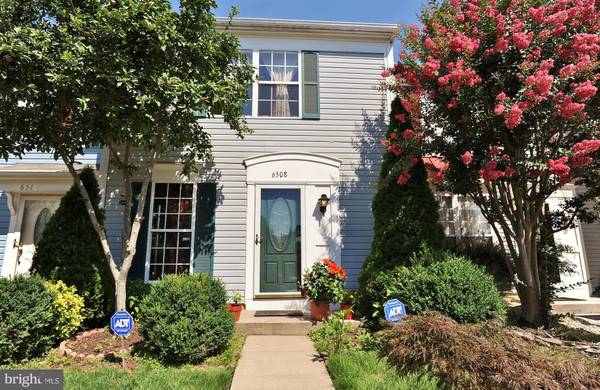 6508 OLD CARRIAGE DR, Alexandria, VA 22315