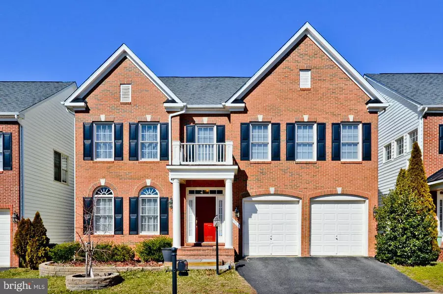 8374 BROUGHTON CRAGGS LN, Lorton, VA 22079