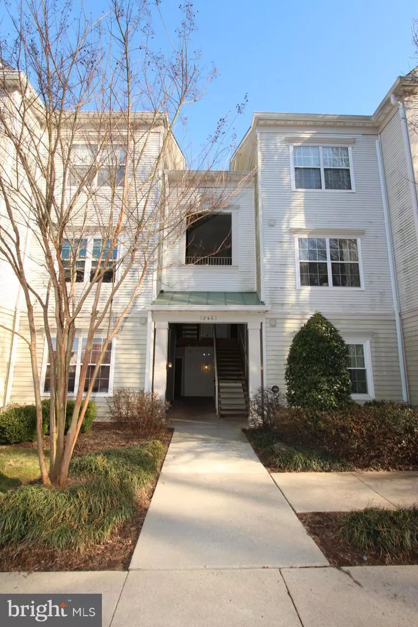 Fairfax, VA 22033,12461 HAYES CT #304