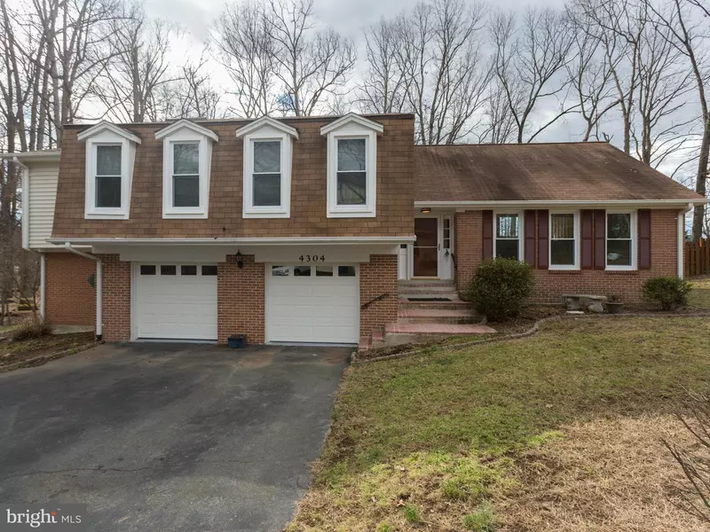 4304 BIRCH POND LN, Fairfax, VA 22033