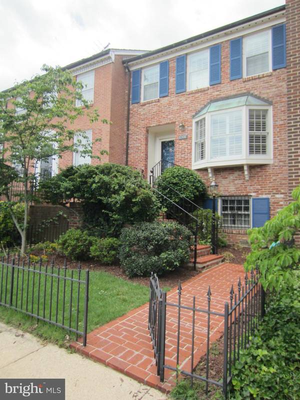 6308 OLDE TOWNE CT, Alexandria, VA 22307