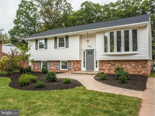 14824 CARLBERN DR, Centreville, VA 20120