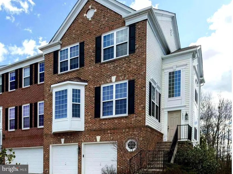 5097 PALE MOON WAY, Centreville, VA 20120