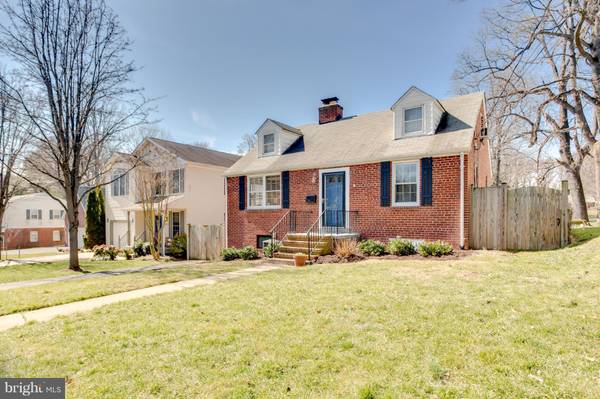 2820 WOODLAWN AVE, Falls Church, VA 22042