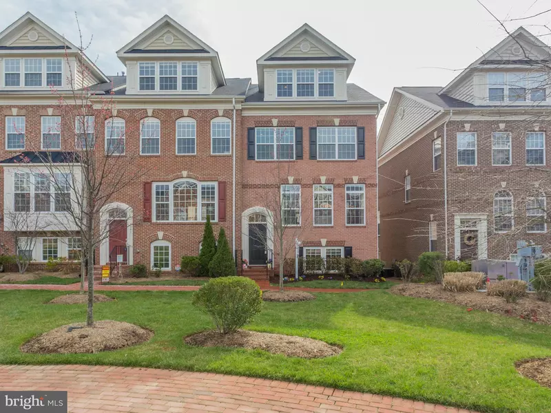 8039 RESERVE WAY, Vienna, VA 22182