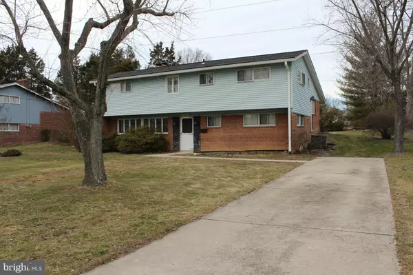 4602 APPLE TREE DR, Alexandria, VA 22310