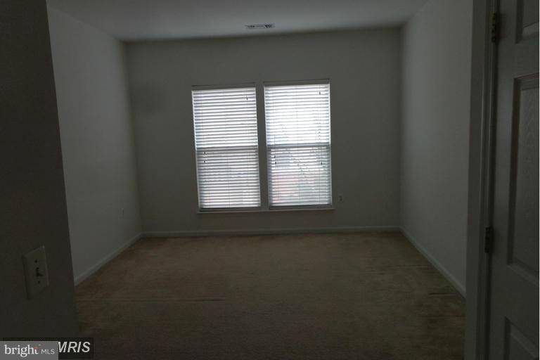 Fairfax, VA 22031,2931 DEER HOLLOW WAY #107