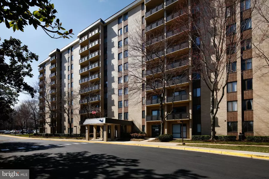 3100 MANCHESTER ST #517, Falls Church, VA 22044