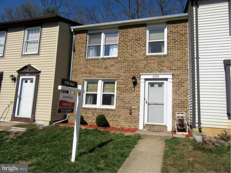 8229 CLAREMONT WOODS DR, Alexandria, VA 22309