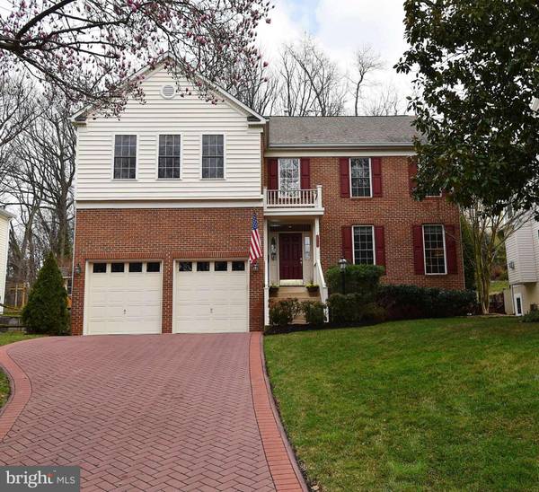 2707 WOODLEY PL, Falls Church, VA 22046