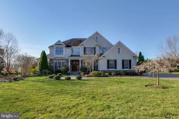 8202 GREENTREE MANOR LN, Fairfax Station, VA 22039