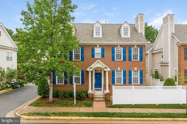 6973 INLET CREEK CT, Fort Belvoir, VA 22060