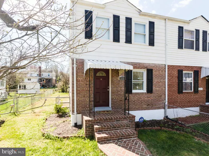 2041 ARLINGTON TER, Alexandria, VA 22303