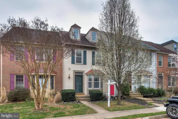 14051 BETSY ROSS LN, Centreville, VA 20121